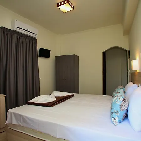 Πανσιόν Aktaion Guest *